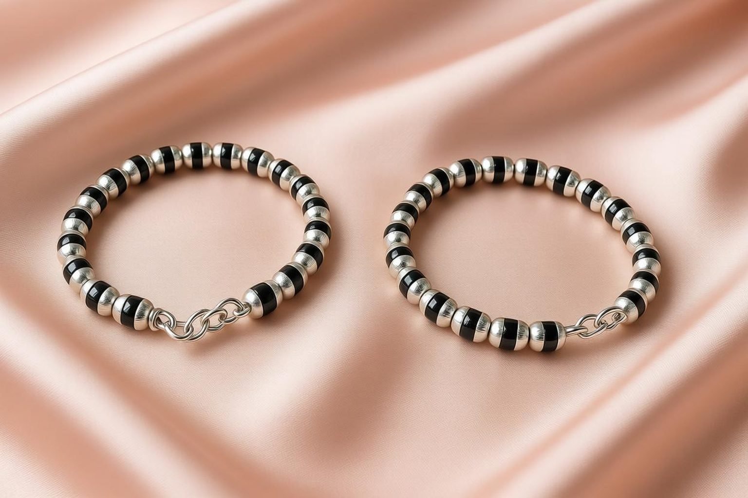 CHILD SILVER KADA WITH BLACK MOTI