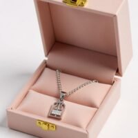 92.5 STERLING SILVER CHAIN WITH PANDET